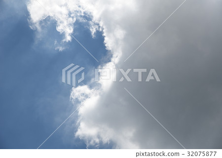 蔚藍的天空 32075877