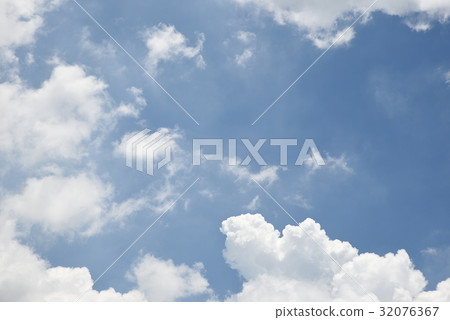 Blue sky and white clouds Blue sky and white clouds 32076367