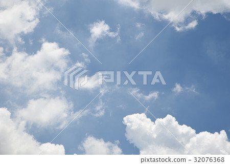 Blue sky and white clouds Blue sky and white clouds 32076368