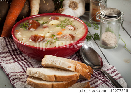 Sour soup made of rye flour 32077226