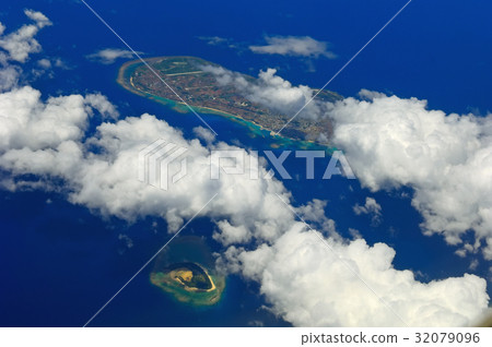 Ie-mura, Kunigami-gun, Okinawa Prefecture, Iejima Water intimated island aerial photography 32079096