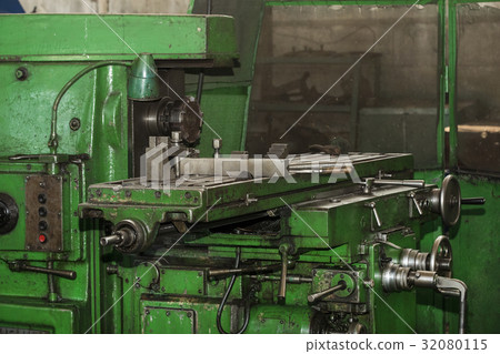 Metalworking machines working mechanisms are shot  32080115