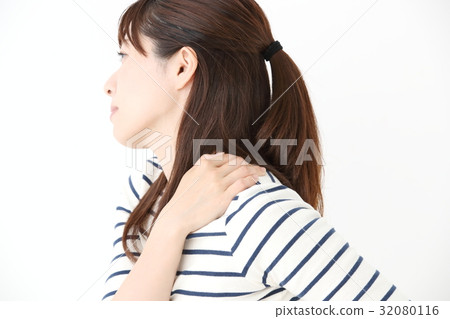 女子 32080116