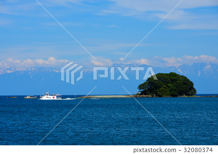 Toyama Bay and Tangdo 32080374