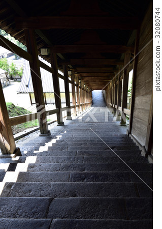 Entrance of Todaiji Bunkado 32080744