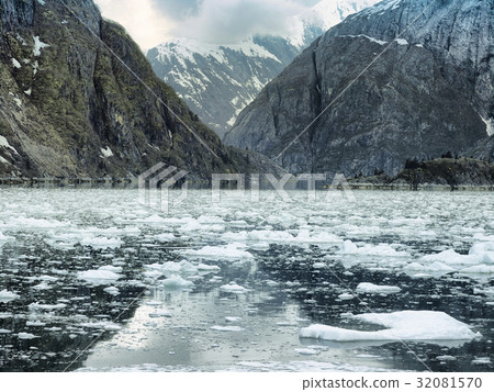 Scenic landscape with glacially polished cliffs 32081570