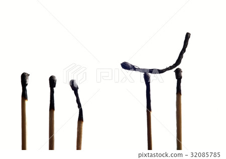 Spent matches 32085785