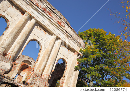 Ruins of the Gilzen's and Shadurski's palace Ruins of the Gilzen's and Shadurski's palace 32086774