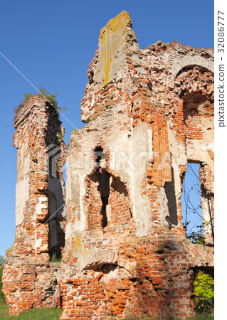 Ruins of the Gilzen's and Shadurski's palace Ruins of the Gilzen's and Shadurski's palace 32086777