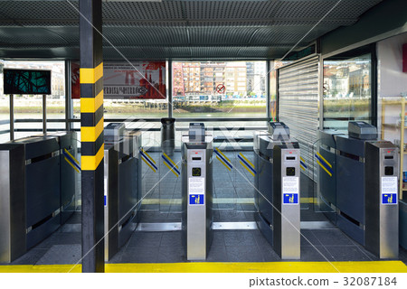 Spain Bilbao Vizcaya Bridge Spain Bilbao Vizcaya Bridge 32087184