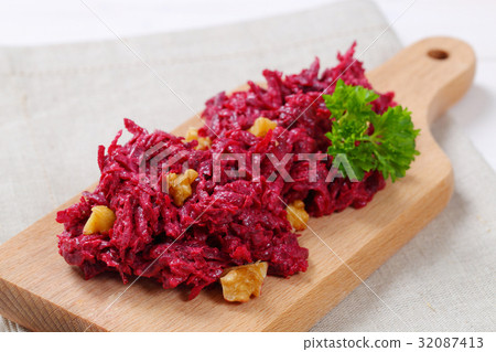 fresh beetroot spread with walnuts 32087413