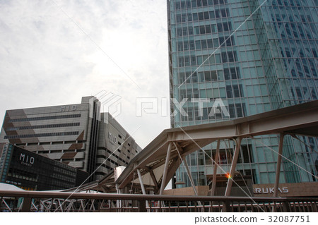 Tennoji Station Ekimae 32087751
