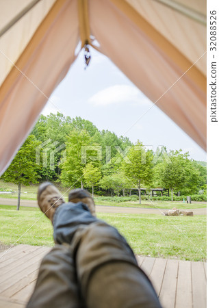 從帳篷內查看（主觀圖像） 32088526