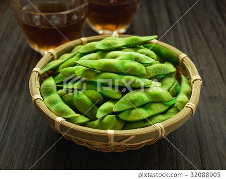 毛豆用鹽醃製 32088905