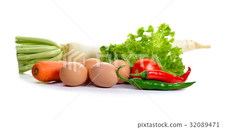 Eggs and Fresh vegetables isolated on blackground. 32089471