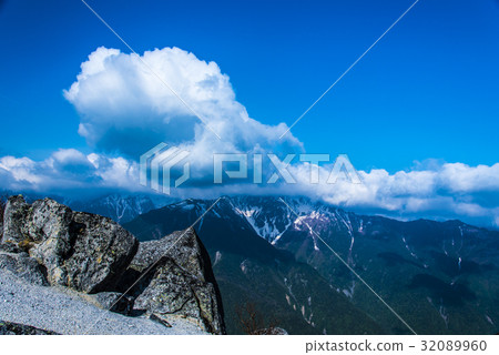 From Yakushi-dake to Shiramine Misan From Yakushi-dake to Shiramine Misan 32089960