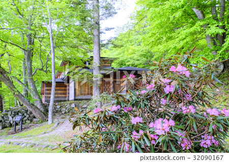 Ishikusa大使館和意大利紀念公園 32090167