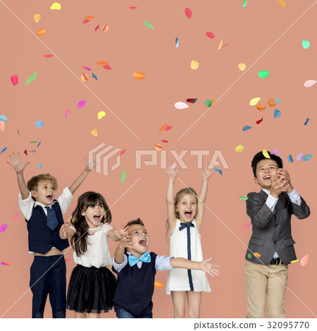 Children Smiling Happiness Friendship Togetherness Celebration Studio Portrait Children Smiling Happiness Friendship Togetherness Celebration Studio Portrait 32095770