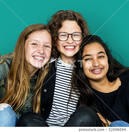 Diverse Young Adult Women Friendship Together Studio Portrait Diverse Young Adult Women Friendship Together Studio Portrait 32096094