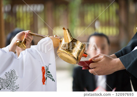 Wednesday three times, cup image 32097693