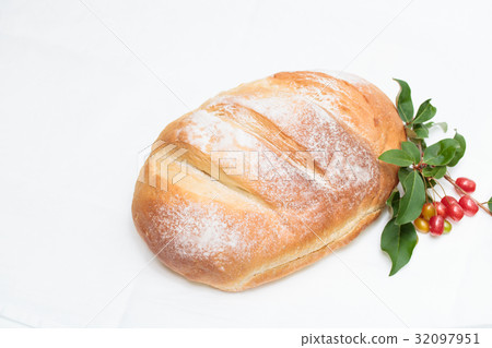 Homemade natural yeast bread 32097951