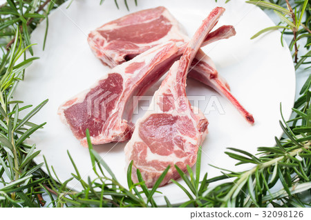 Lamb chop meat Lamb chop meat 32098126