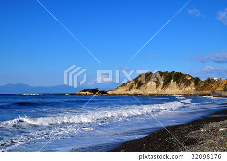 衝擊Choshimagasaki海岸的大浪和富士山 衝擊Choshimagasaki海岸的大浪和富士山 32098176