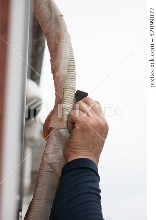 Air Conditioner Outdoor 32099072