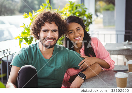 Portrait of couple smiling 32102990