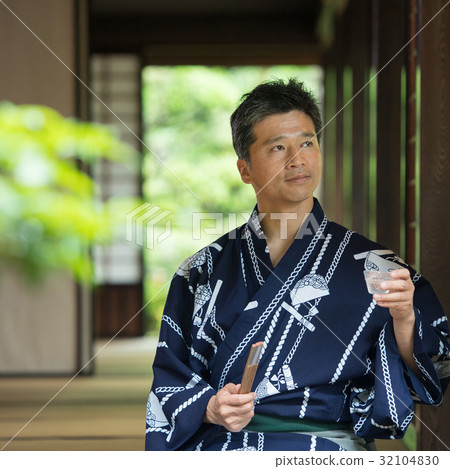 浴衣冷冻日式日本清酒夏缘图像 图库照片