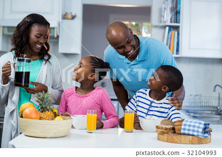 Family having breakfast 32104993