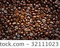 roasted coffee beans can be used as a background 32111023