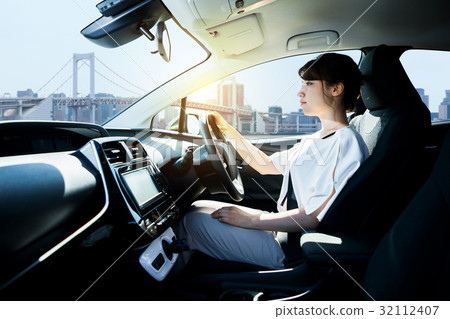 女性駕駛員座位 32112407