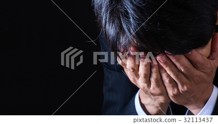 A troubled businessman A troubled businessman 32113437