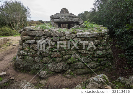 Giants grave of Coddu Vecchiu - Arzachena Giants grave of Coddu Vecchiu - Arzachena 32113456