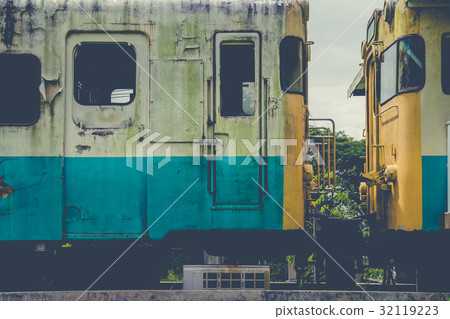 Abandoned Train Bogie Abandoned Train Bogie 32119223