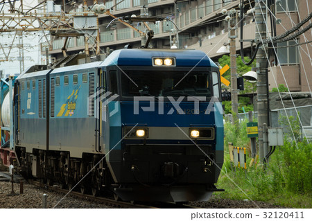 Freight train responsible for logistics 32120411