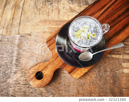 Falooda Indian dessert Falooda Indian dessert 32121380