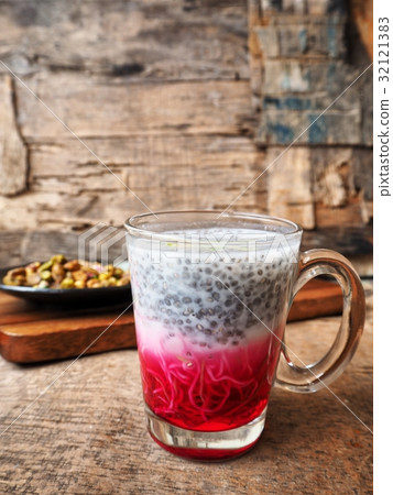 Falooda Indian dessert Falooda Indian dessert 32121383