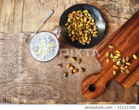 Falooda Indian dessert Falooda Indian dessert 32121389