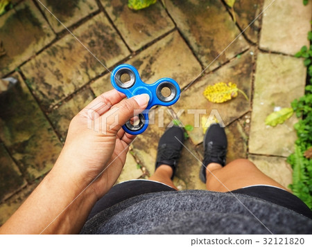 Fidget spinner 32121820