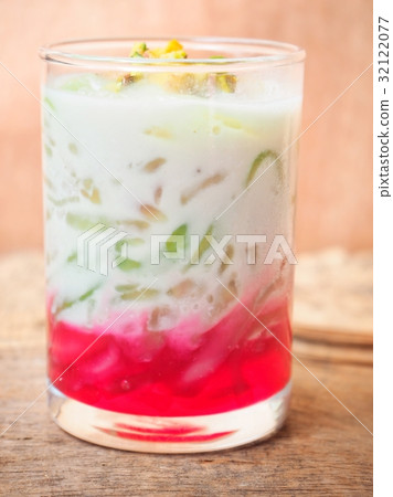 Falooda Indian dessert Falooda Indian dessert 32122077