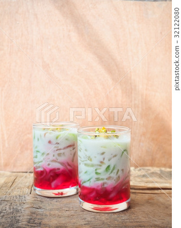 Falooda Indian dessert Falooda Indian dessert 32122080