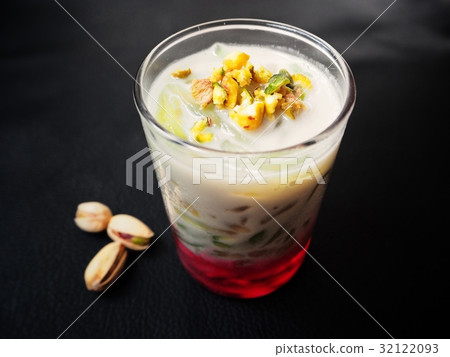 Falooda Indian dessert on black background Falooda Indian dessert on black background 32122093