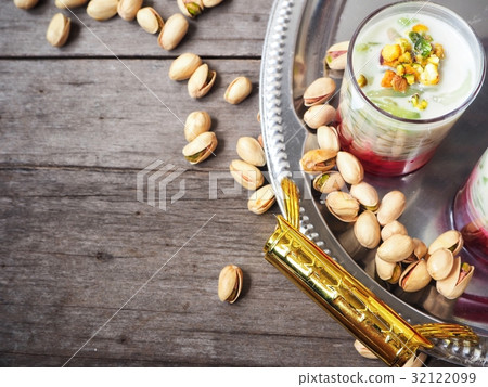 Falooda Indian dessert 32122099