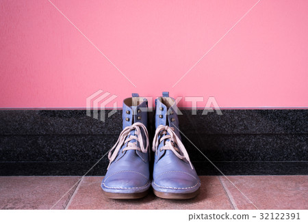 shoe, shoes, boot 32122391