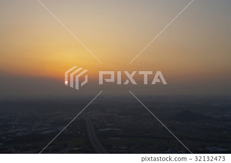Landscape 32132473