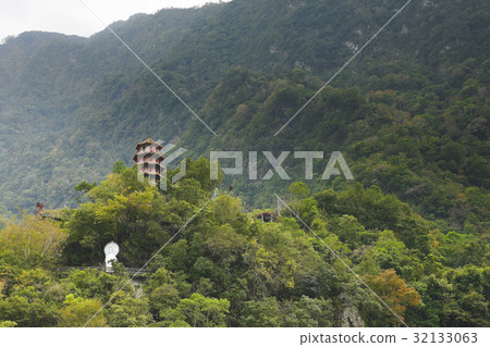 Mountain Mist Mountain Mist 32133063