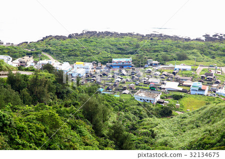 East of Taiwan East of Taiwan 32134675