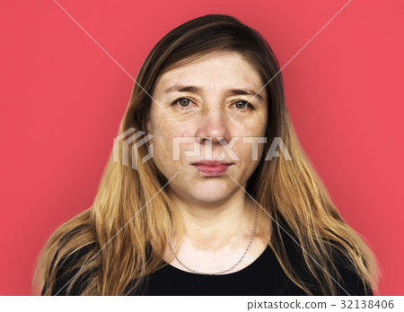 Adult Woman Serene Face Expression Studio Portrait Adult Woman Serene Face Expression Studio Portrait 32138406